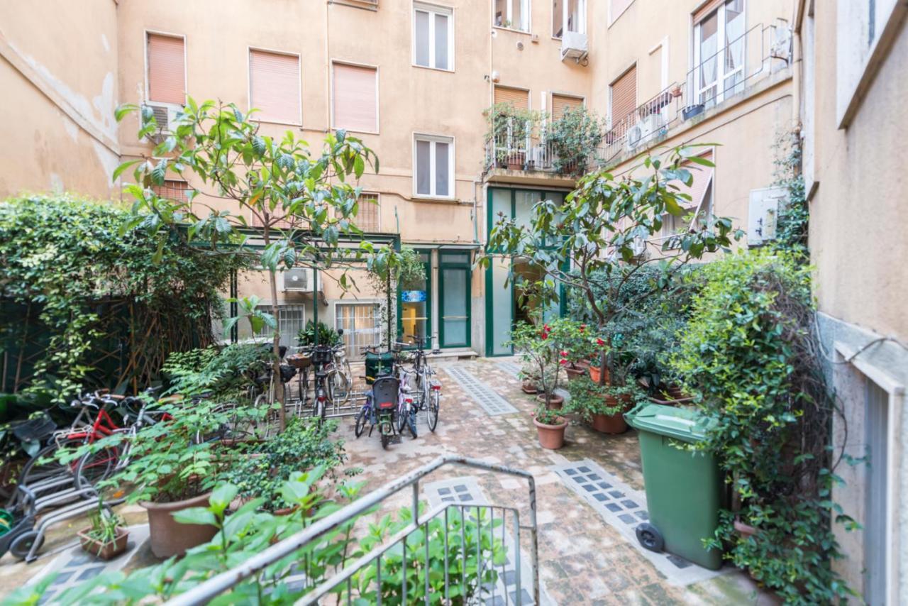 Milan Cathedral Apartment Exterior photo