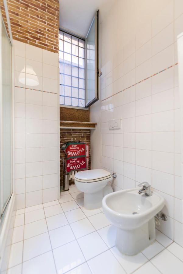 Milan Cathedral Apartment Exterior photo